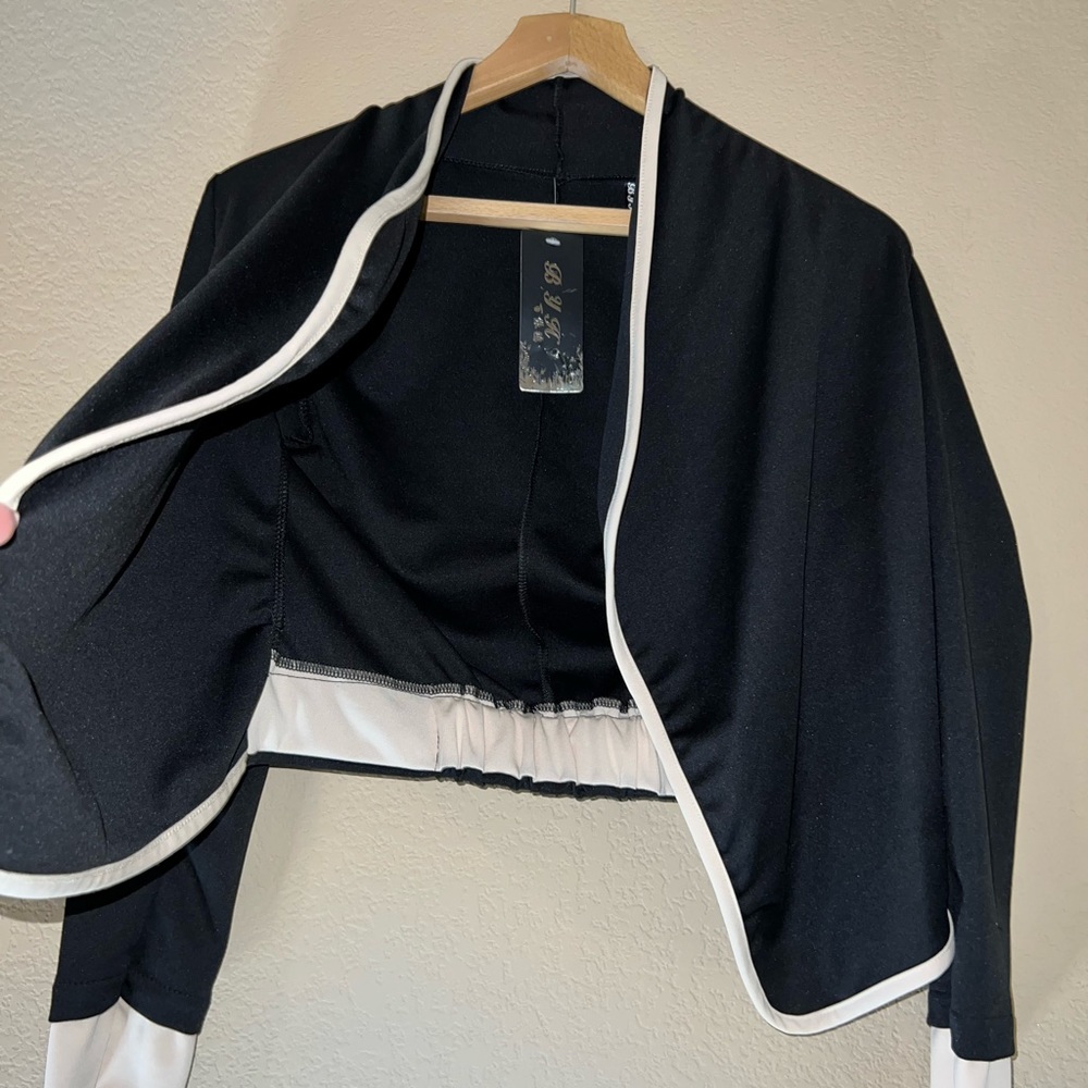 Business causal black crop top
